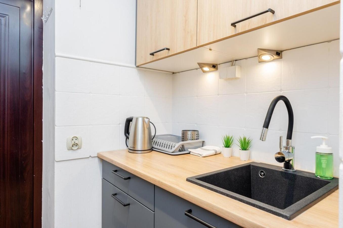 Cinnamon Apartment Metro Swietokrzyska Warsaw Ngoại thất bức ảnh